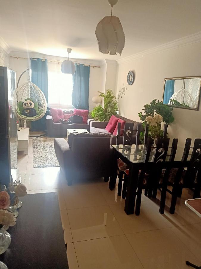 Fully Furnished Apartment At Ocean Blue Compound Caïro Buitenkant foto