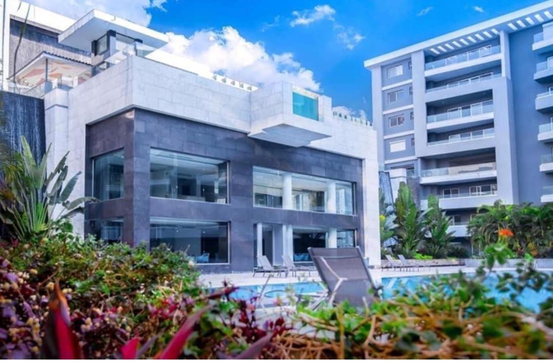 Fully Furnished Apartment At Ocean Blue Compound Caïro Buitenkant foto